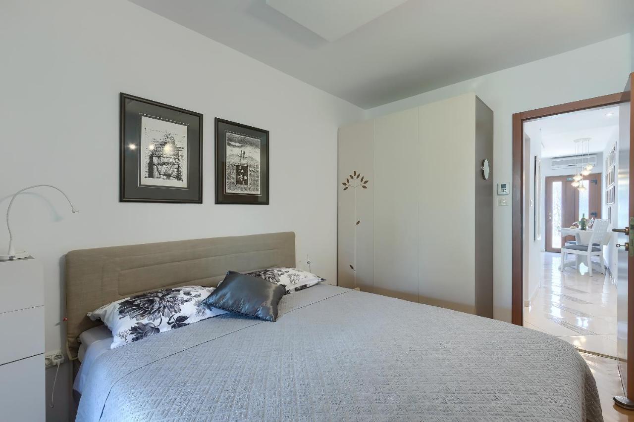 Apartment Palm View II Ρόβινι Εξωτερικό φωτογραφία