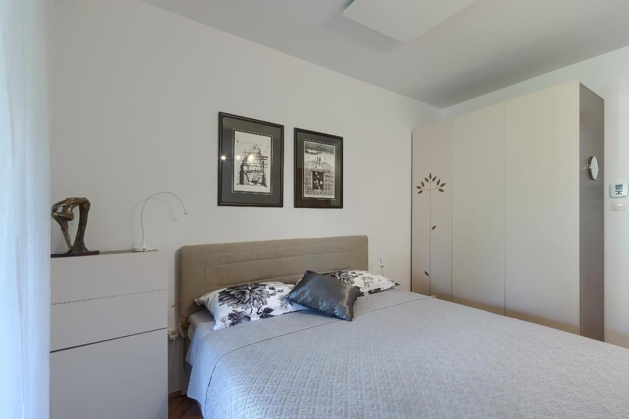 Apartment Palm View II Ρόβινι Εξωτερικό φωτογραφία